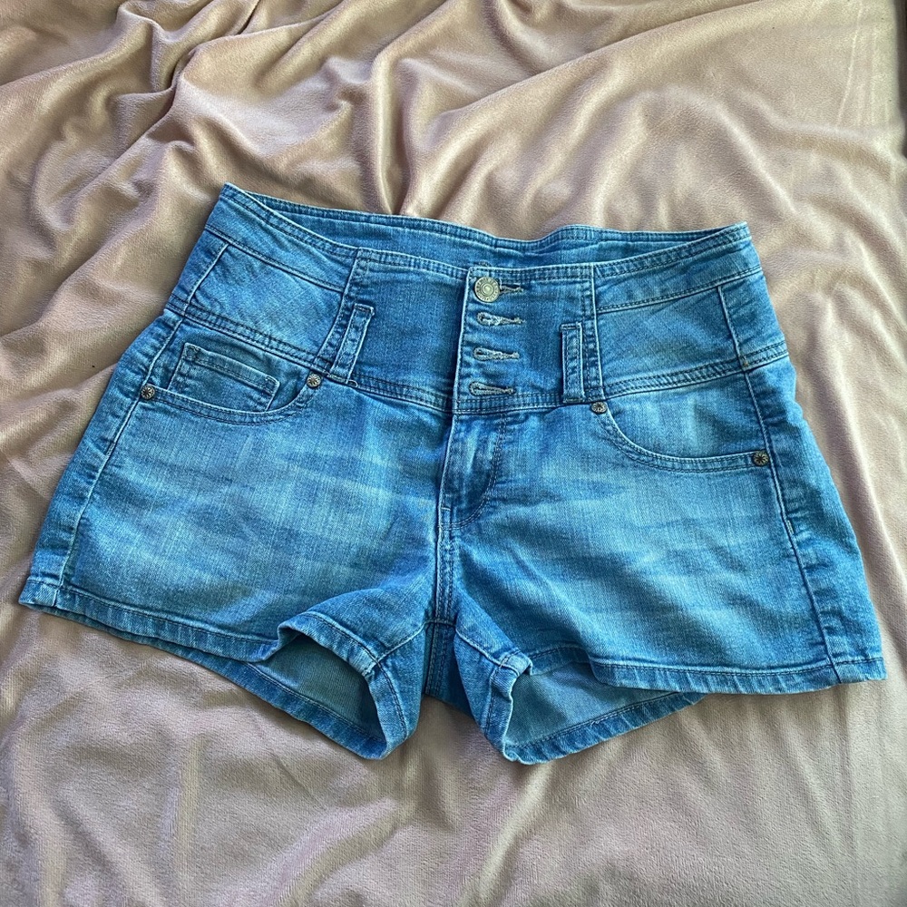 High-Waisted light blue denim shorts